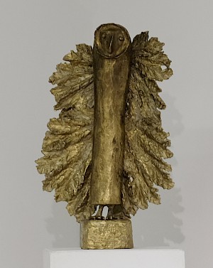 Eule auf Sockel